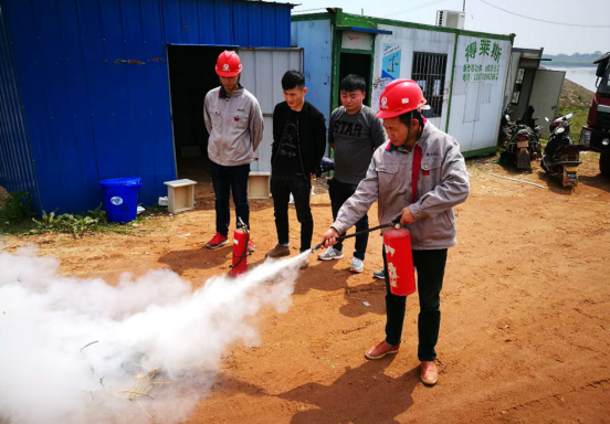 1522394338424938.png 第二分公司開展消防安全演練.png